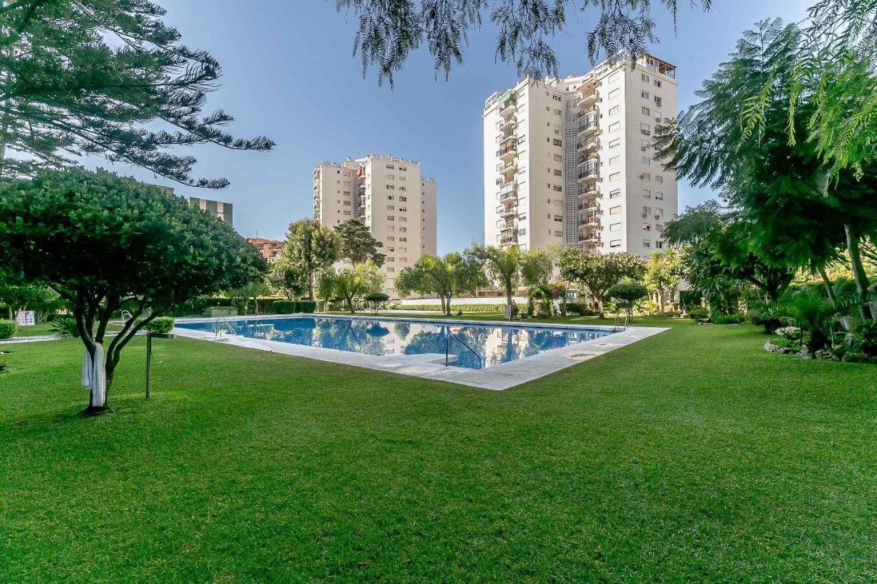 Apartamento renovado, tu escapada de vacaciones ideal Fuengirola Exterior foto