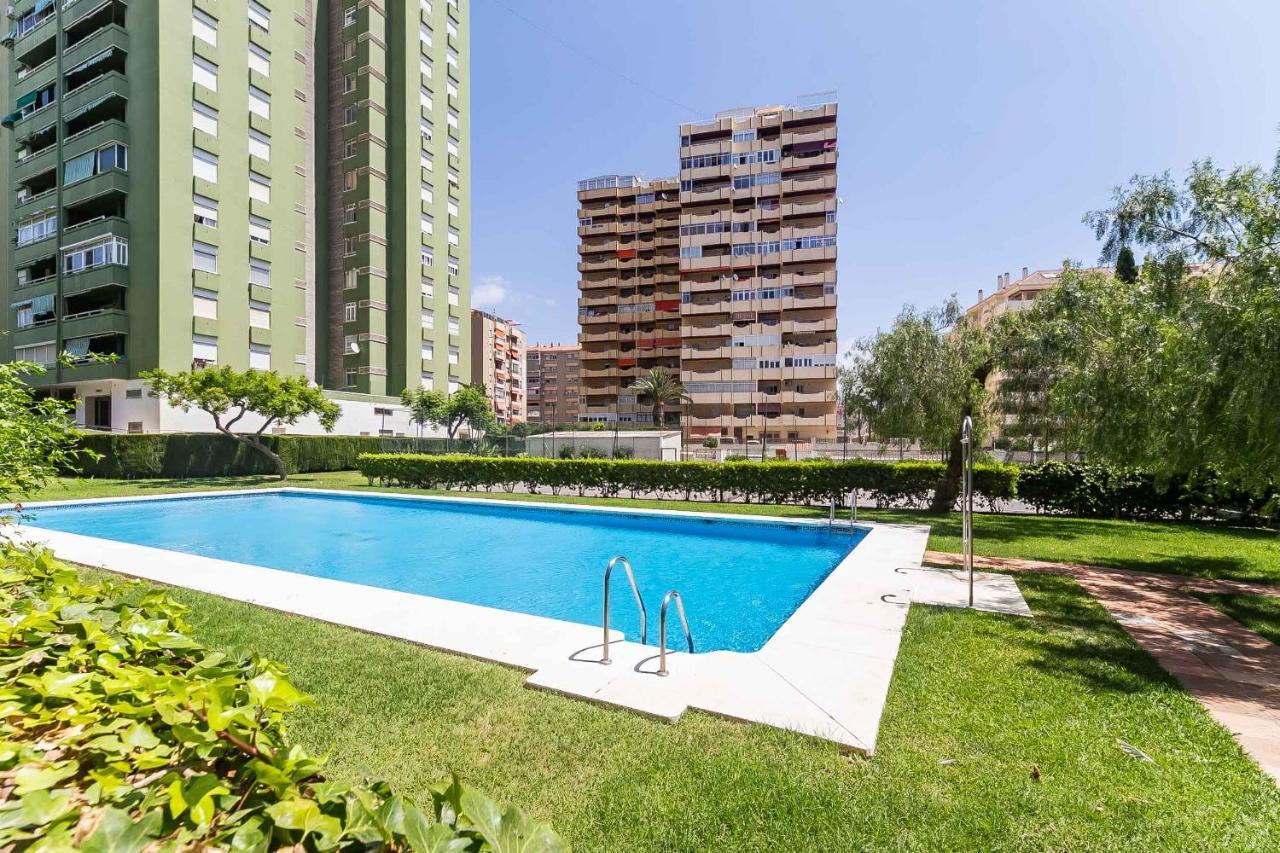 Apartamento renovado, tu escapada de vacaciones ideal Fuengirola Exterior foto