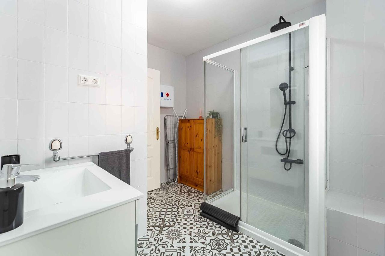 Apartamento renovado, tu escapada de vacaciones ideal Fuengirola Exterior foto
